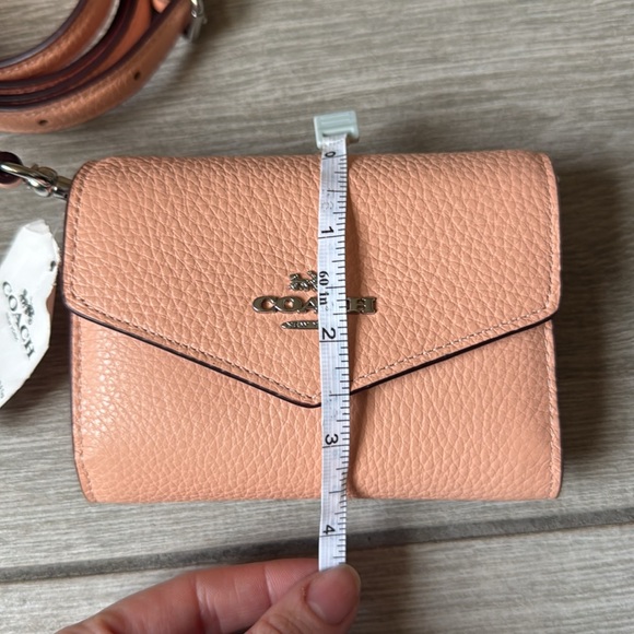 Coach Mini Envelope Wallet with Strap in Faded Blush NWT - sold out - Picture 5 of 9